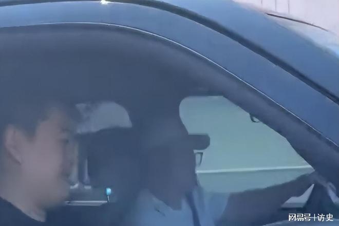 得像民工网友:这熊样在俺村难找媳妇CQ9电子赵本山儿子开罕见豪车穿(图7) 得像民工网友:这熊样在俺村难找媳妇CQ9电子赵本山儿子开罕见豪车穿(图7)