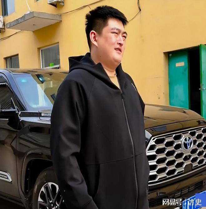 得像民工网友:这熊样在俺村难找媳妇CQ9电子赵本山儿子开罕见豪车穿(图10) 得像民工网友:这熊样在俺村难找媳妇CQ9电子赵本山儿子开罕见豪车穿(图10)